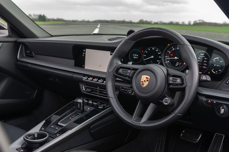 Porsche 911 T 992 4 - U1582