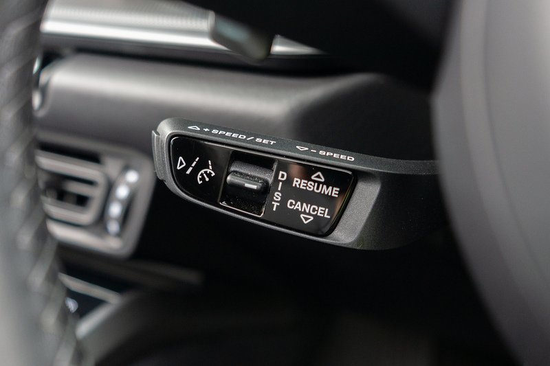 Porsche 911 T 992 4 - U1582