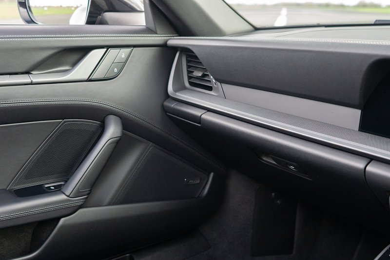 Porsche 911 T 992 4 - U1582