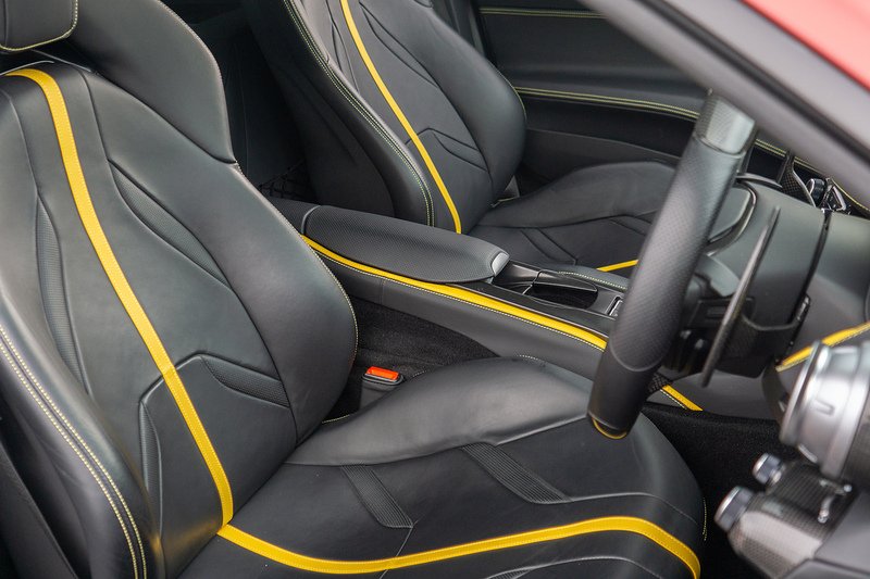 Ferrari 812 Superfast V12 - U1586