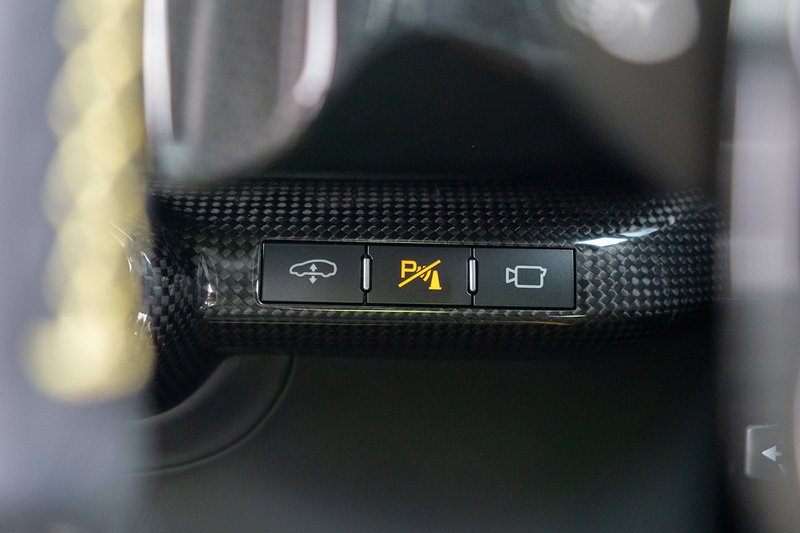 Ferrari 812 Superfast V12 - U1586