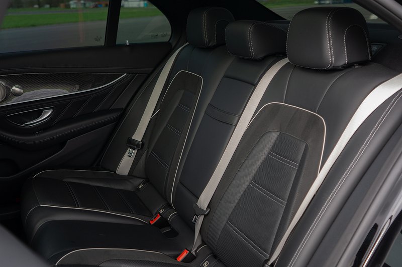 Mercedes-Benz E Class E63 V8 BiTurbo AMG S Night Edition - U1591