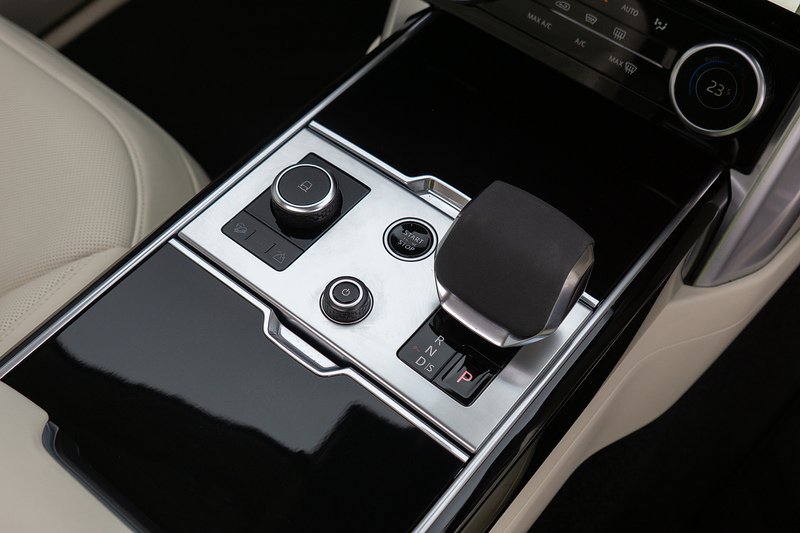 Land Rover Range Rover D350 MHEV HSE - U1596