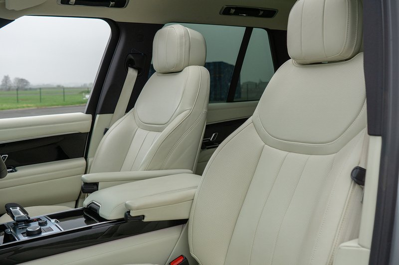 Land Rover Range Rover D350 MHEV HSE - U1596