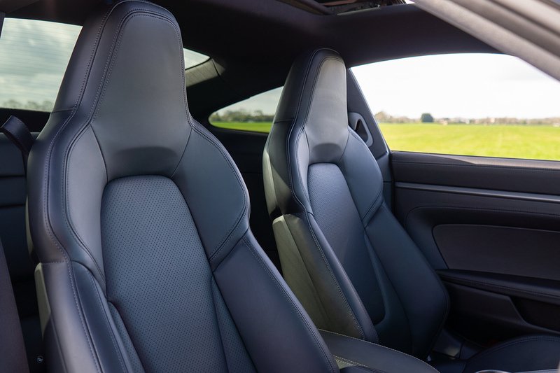 Porsche 911 T 992 Carrera 4S - U1604