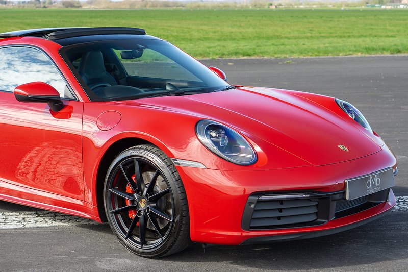 Porsche 911 T 992 Carrera 4S - U1604