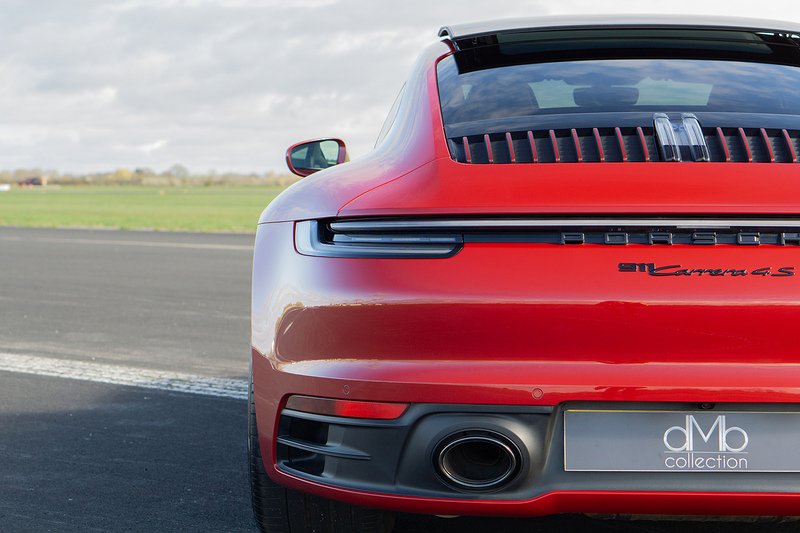 Porsche 911 T 992 Carrera 4S - U1604
