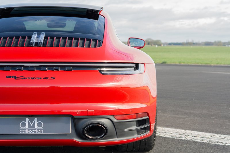 Porsche 911 T 992 Carrera 4S - U1604