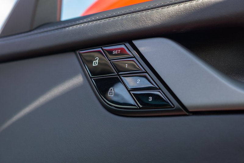 Porsche 911 T 992 Carrera 4S - U1604
