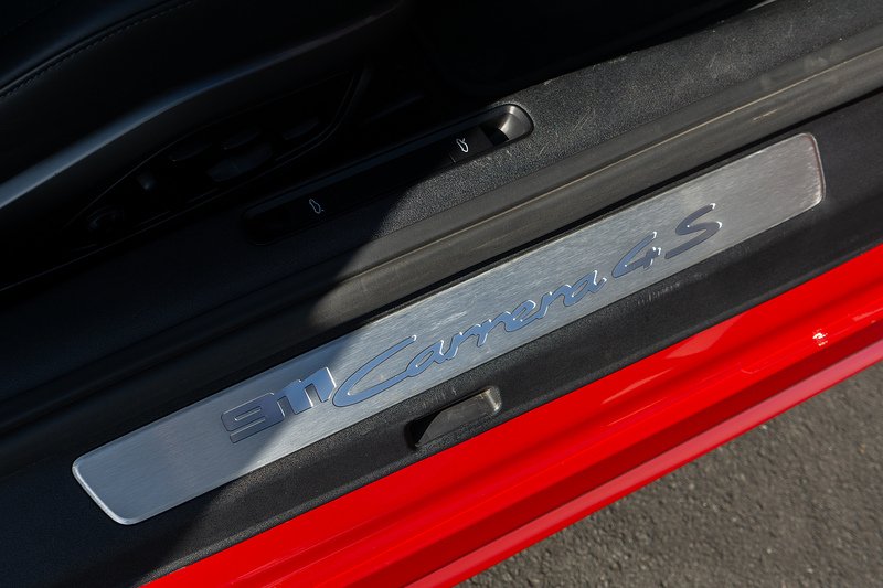 Porsche 911 T 992 Carrera 4S - U1604