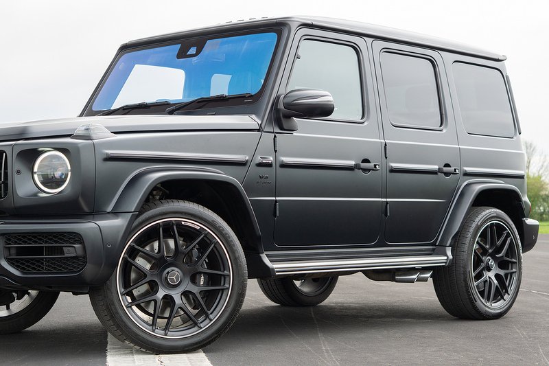 Mercedes-Benz G Class G63 V8 BiTurbo AMG Carbon Edition - U1608