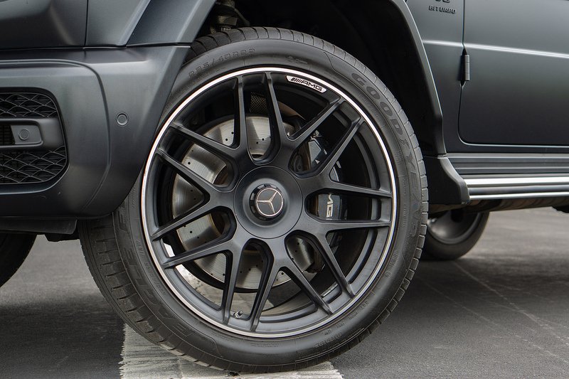 Mercedes-Benz G Class G63 V8 BiTurbo AMG Carbon Edition - U1608