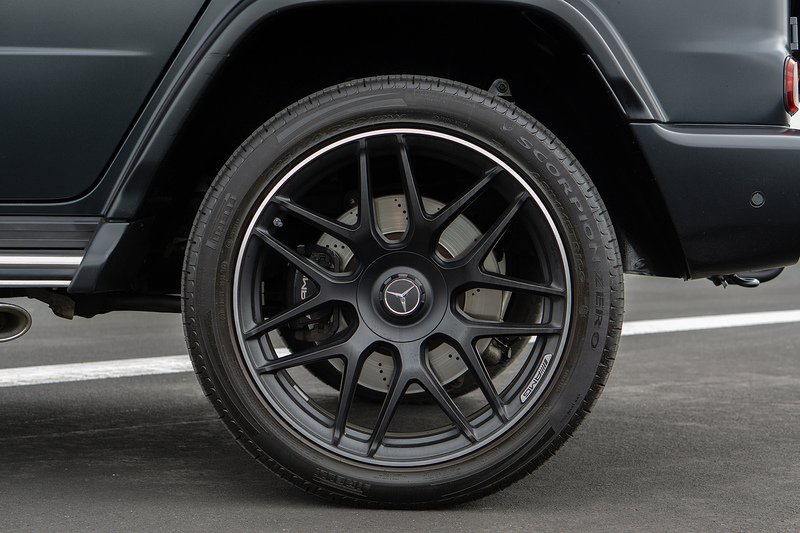 Mercedes-Benz G Class G63 V8 BiTurbo AMG Carbon Edition - U1608
