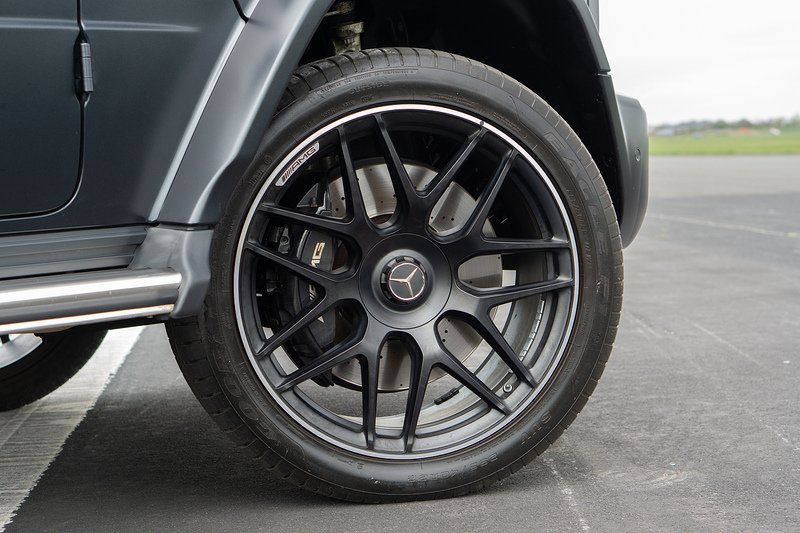 Mercedes-Benz G Class G63 V8 BiTurbo AMG Carbon Edition - U1608