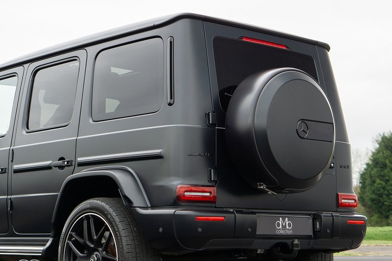 Mercedes-Benz G Class G63 V8 BiTurbo AMG Carbon Edition - U1608