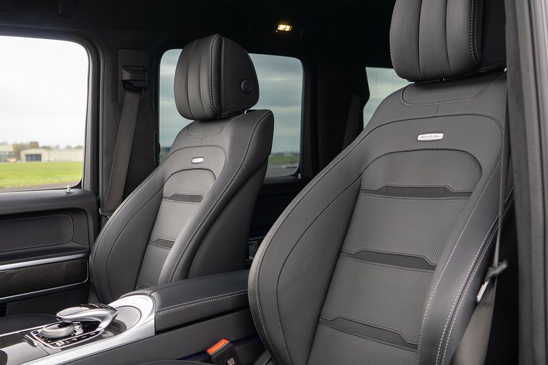 Mercedes-Benz G Class G63 V8 BiTurbo AMG Carbon Edition - U1608
