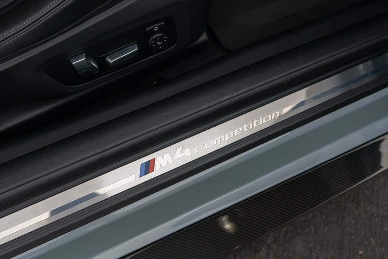 BMW M4 BiTurbo Competition - U1613