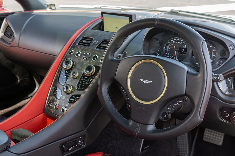 Aston Martin Vanquish S Zagato Shooting Brake - U1615