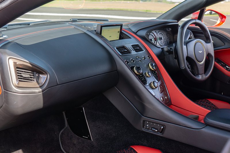 Aston Martin Vanquish S Zagato Shooting Brake - U1615