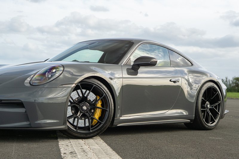 Porsche 911 992 GT3 Touring - U1617