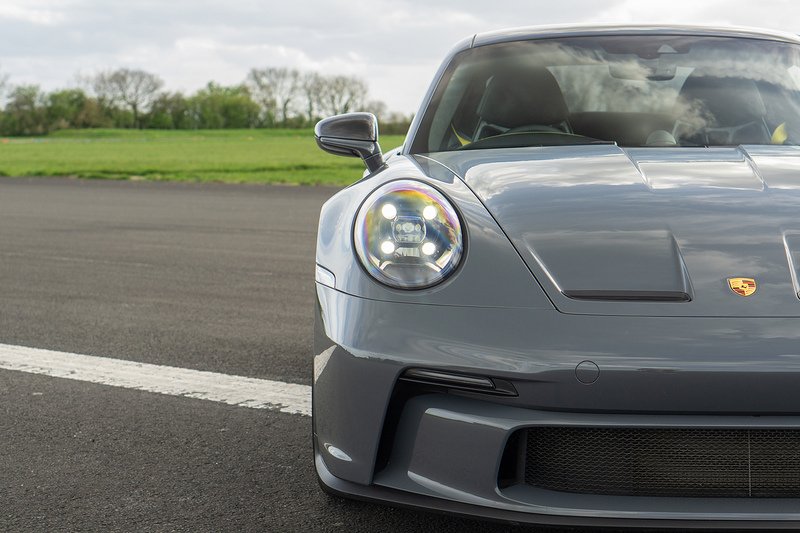 Porsche 911 992 GT3 Touring - U1617