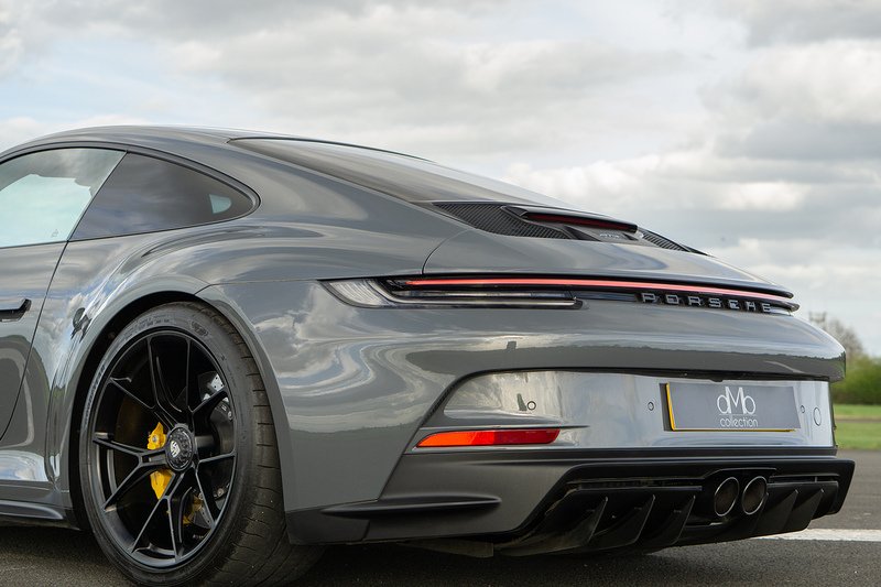 Porsche 911 992 GT3 Touring - U1617