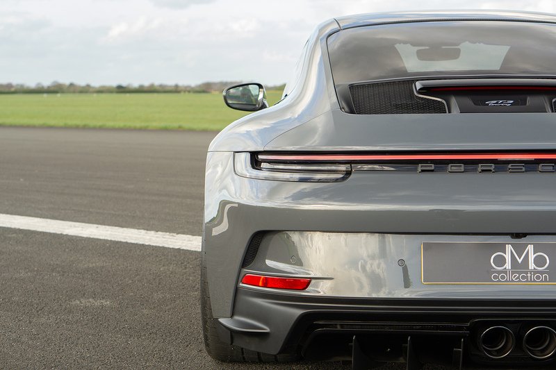 Porsche 911 992 GT3 Touring - U1617