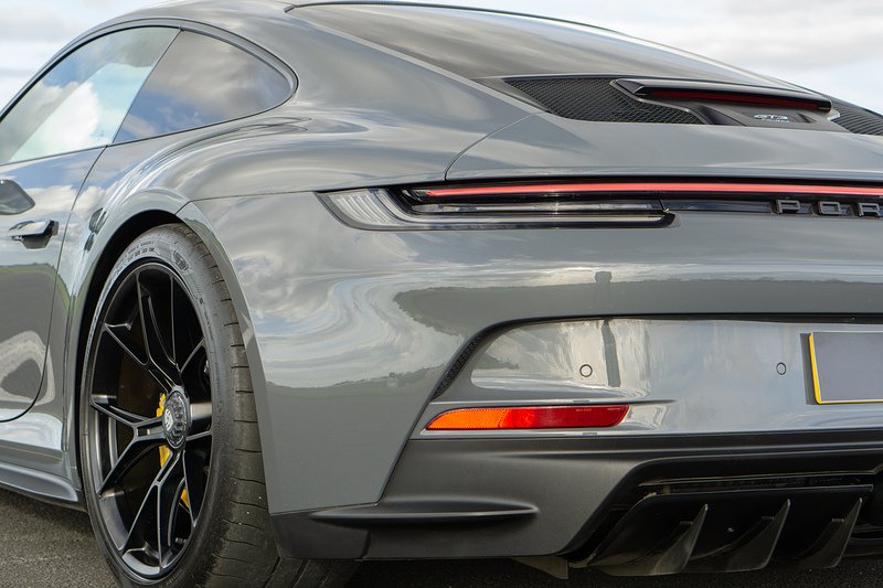 Porsche 911 992 GT3 Touring - U1617
