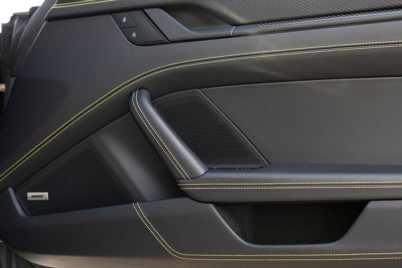 Porsche 911 992 GT3 Touring - U1617