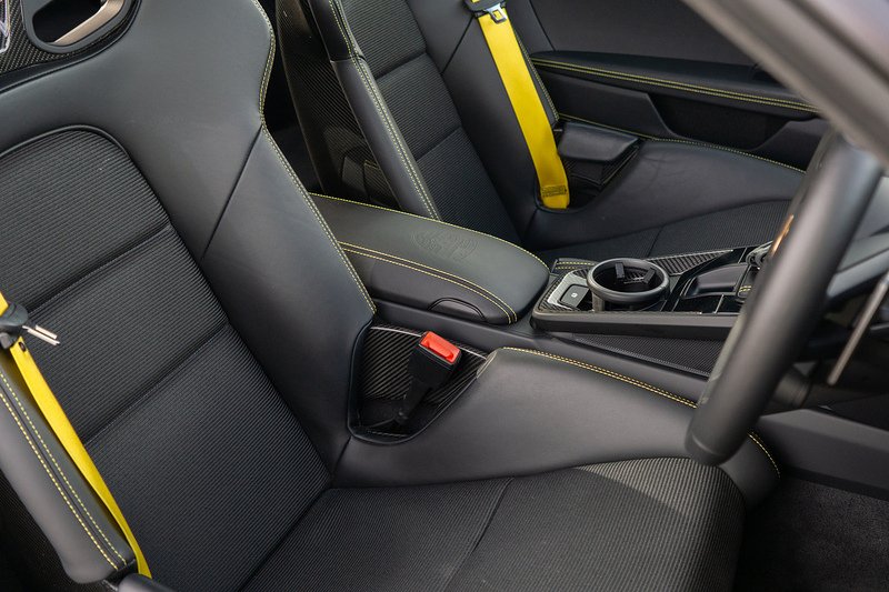 Porsche 911 992 GT3 Touring - U1617