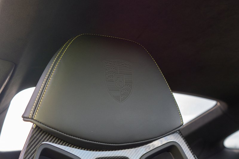 Porsche 911 992 GT3 Touring - U1617