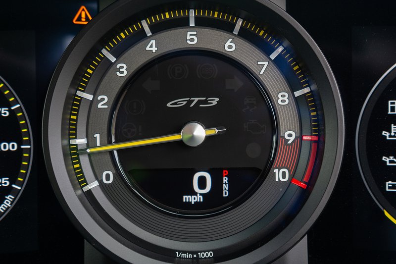 Porsche 911 992 GT3 Touring - U1617
