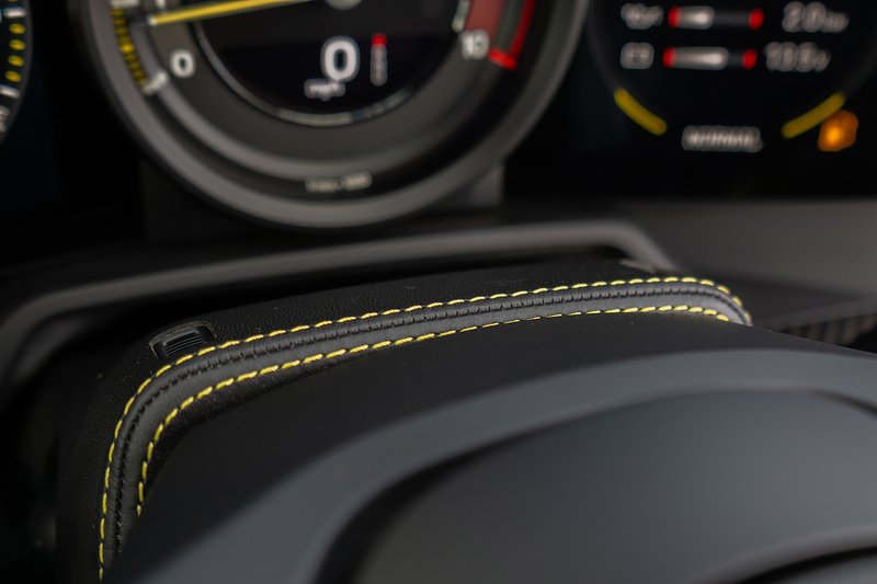 Porsche 911 992 GT3 Touring - U1617