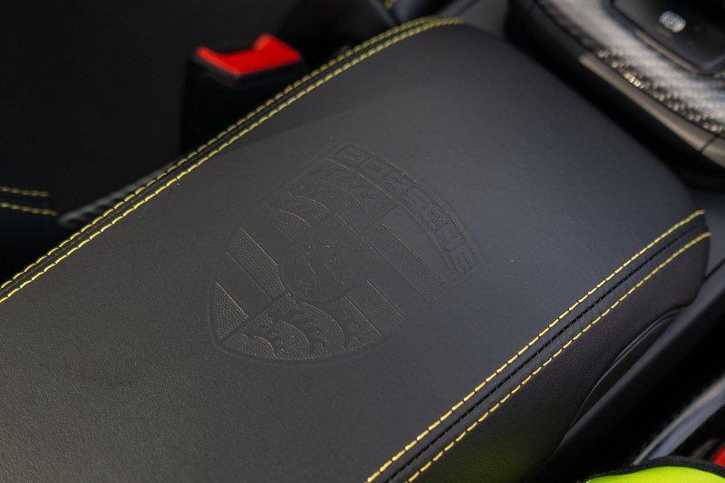 Porsche 911 992 GT3 Touring - U1617