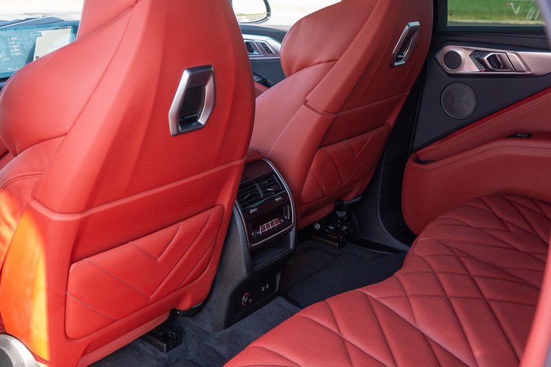 BMW XM 50e - U1620