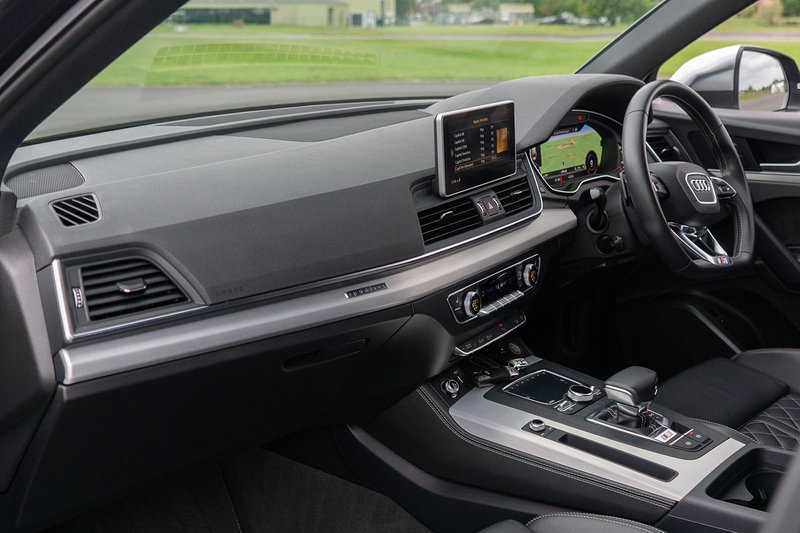 Audi SQ5 TFSI V6 - U1621