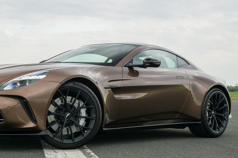 Aston Martin Vantage V8 - U1623