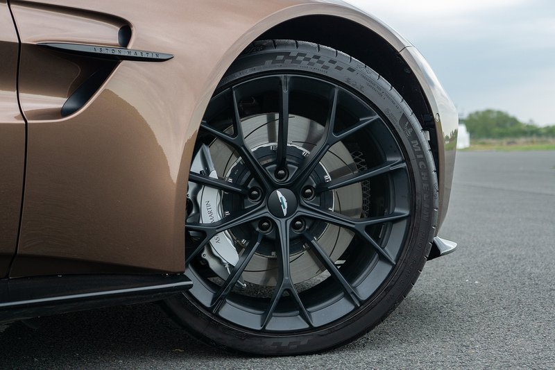 Aston Martin Vantage V8 - U1623