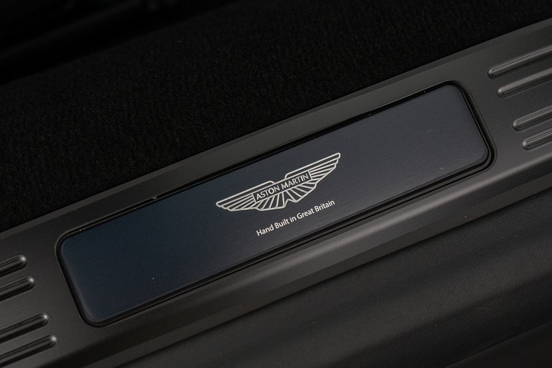 Aston Martin Vantage V8 - U1623