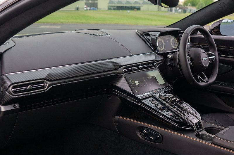Aston Martin Vantage V8 - U1623