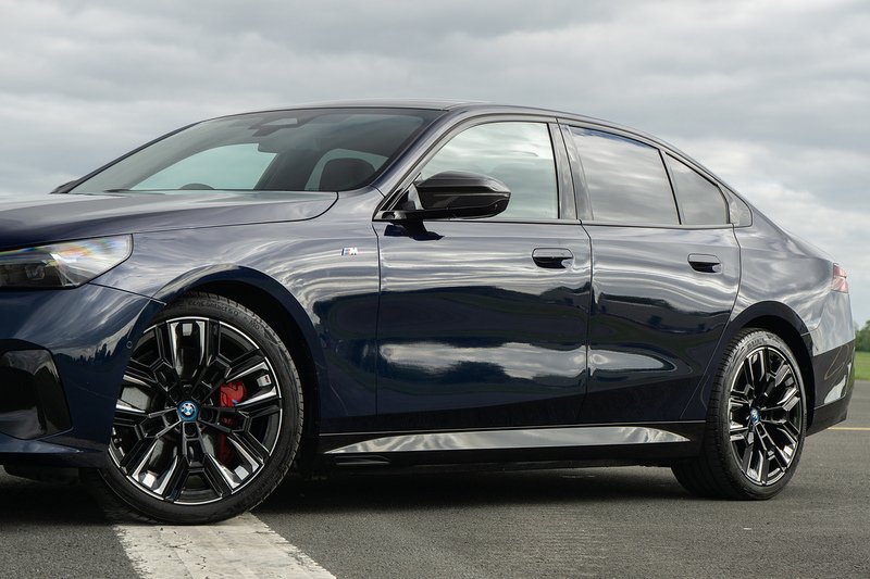 BMW i5 M60 - U1627