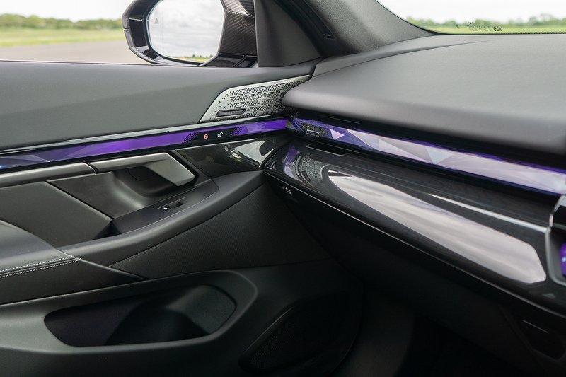 BMW i5 M60 - U1627