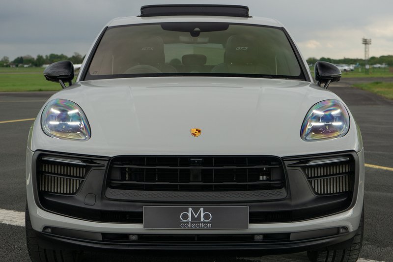 Porsche Macan T V6 GTS - U1628