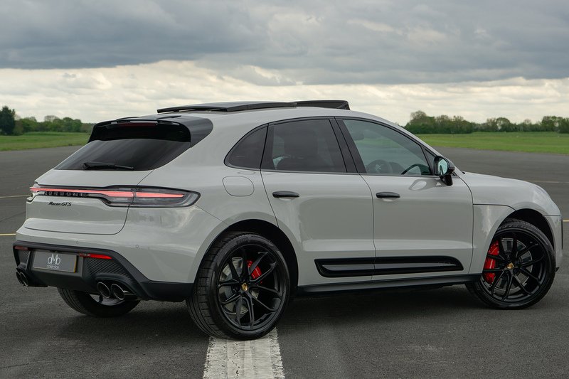 Porsche Macan T V6 GTS - U1628