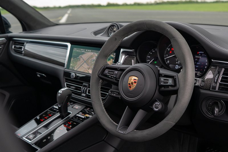 Porsche Macan T V6 GTS - U1628