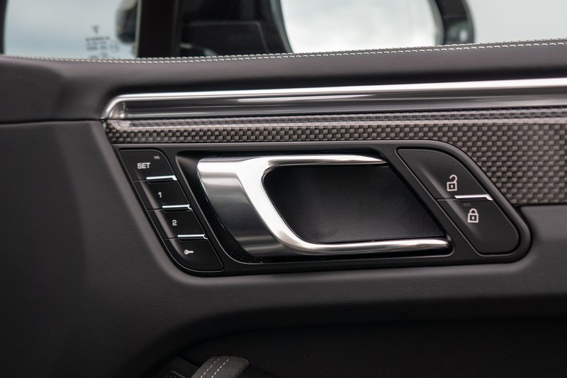 Porsche Macan T V6 GTS - U1628