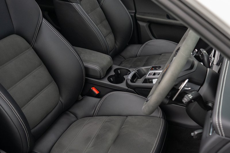 Porsche Macan T V6 GTS - U1628