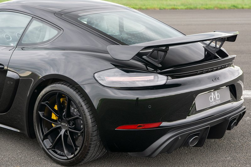 Porsche 718 Cayman GT4 - U1629