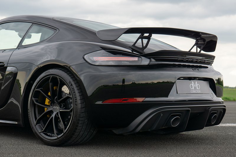 Porsche 718 Cayman GT4 - U1629