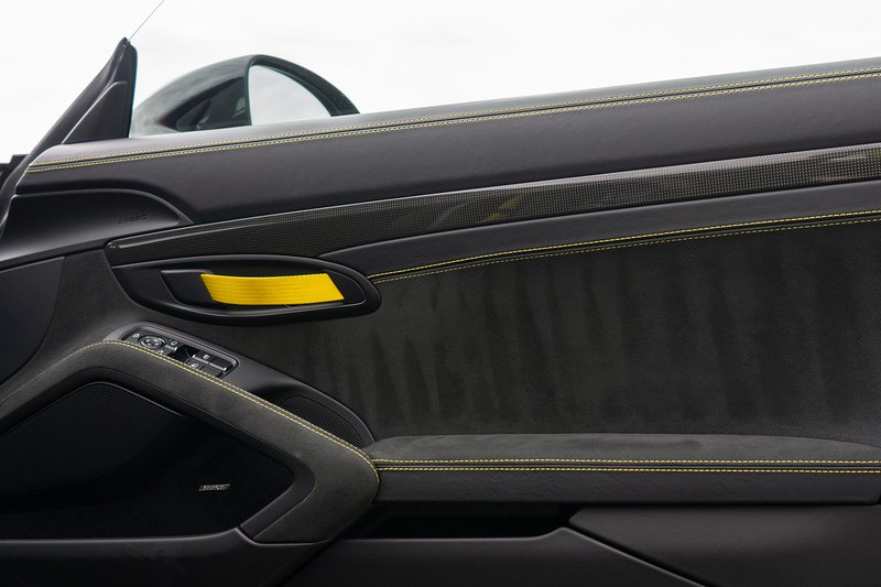 Porsche 718 Cayman GT4 - U1629